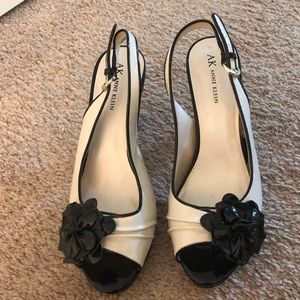 Peep Toe Heels with Flower